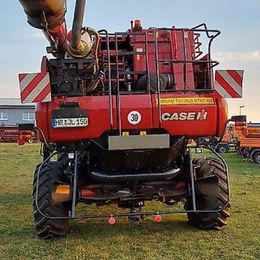 Mähdrescher: Case IH Axial-Flow 6150 inkl. Schneidwerk 7,62 m und Wagen gebraucht Case IH Axial-Flow 6150 inkl. Schneidwerk 7,62 m und Wagen