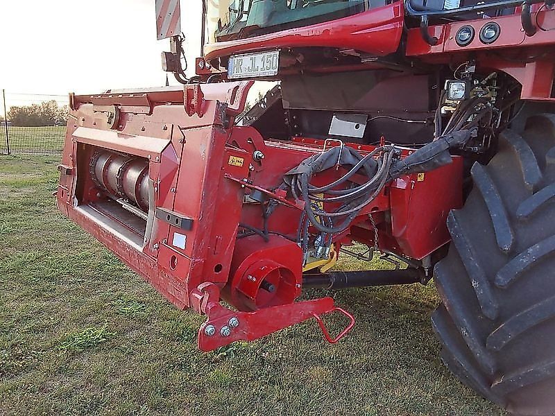 Mähdrescher: Case IH Axial-Flow 6150 inkl. Schneidwerk 7,62 m und Wagen gebraucht Case IH Axial-Flow 6150 inkl. Schneidwerk 7,62 m und Wagen