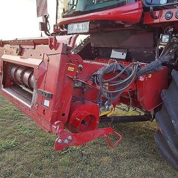 Mähdrescher: Case IH Axial-Flow 6150 inkl. Schneidwerk 7,62 m und Wagen gebraucht Case IH Axial-Flow 6150 inkl. Schneidwerk 7,62 m und Wagen