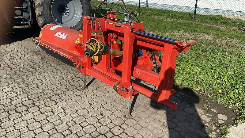 Mulcher: Dücker Dücker Seitenmäher USM18 gebraucht Dücker Dücker Seitenmäher USM18