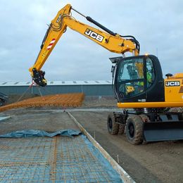 JCB Mobilbagger JS145W JCB JS145W