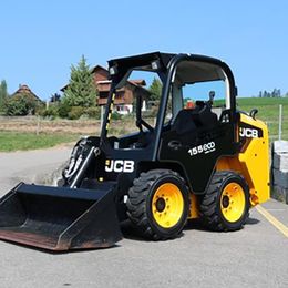 JCB Powerboom 155
